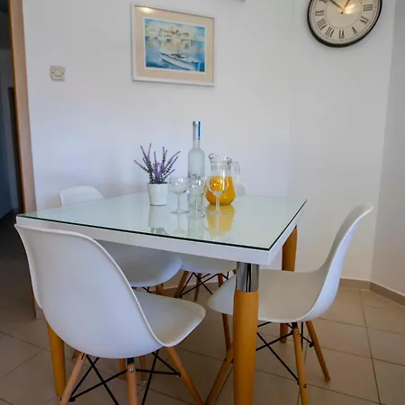Appartement Laura *