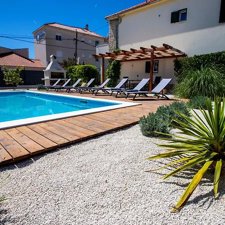 Appartement Laura *